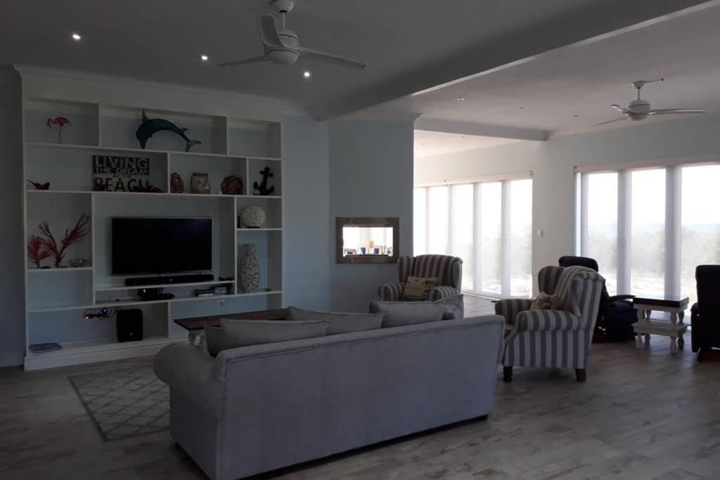 Dolphin Retreat Villa Jeffreys Bay Exterior photo