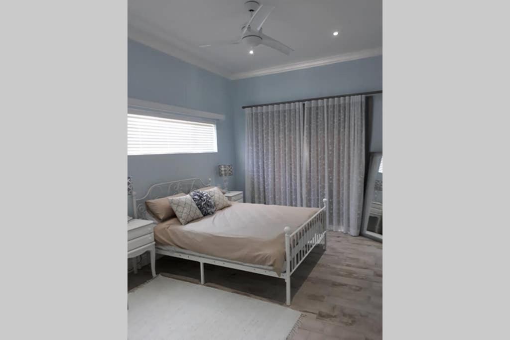 Dolphin Retreat Villa Jeffreys Bay Exterior photo